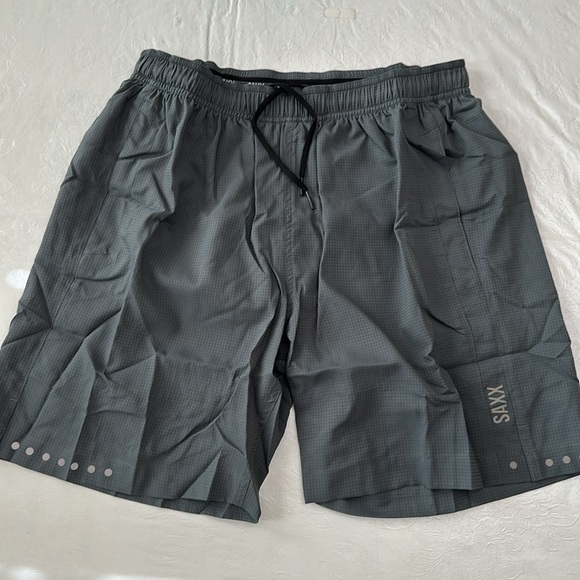 Saxx KINETIC SPORT 2-in1 - Dark Charcoal - Picture 1 of 15
